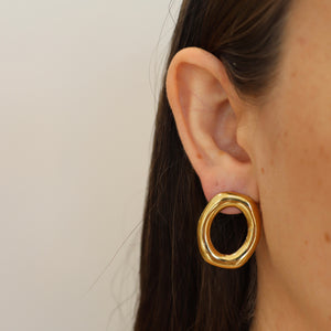 ARETES ACERO DORADOS CIRCULO IRREGULAR