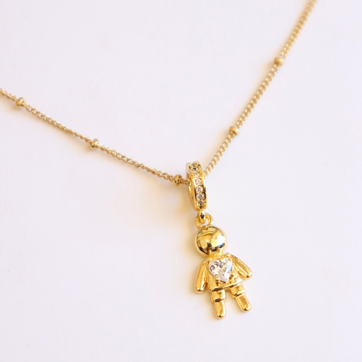 COLLAR NIÑOS DORADO