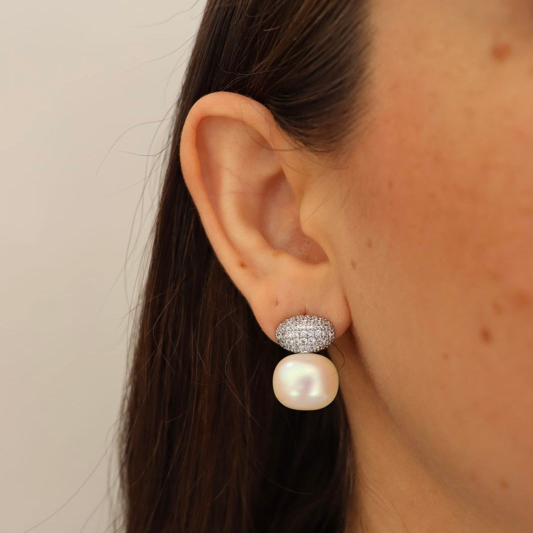 ARETES UNIQUE PERLA Y DESTELLO