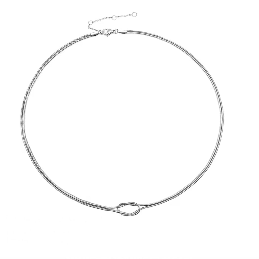 COLLAR NUDO PLATEADO