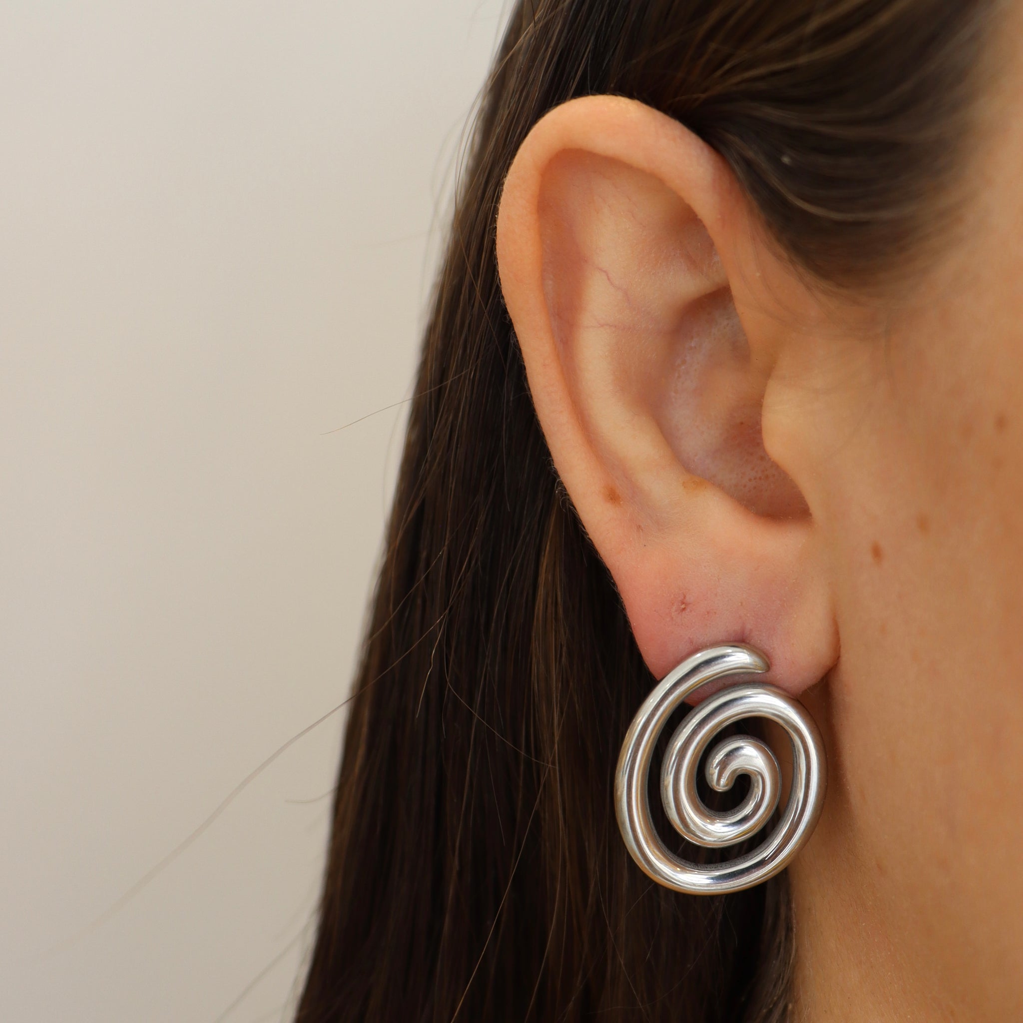 ARETES ARYA