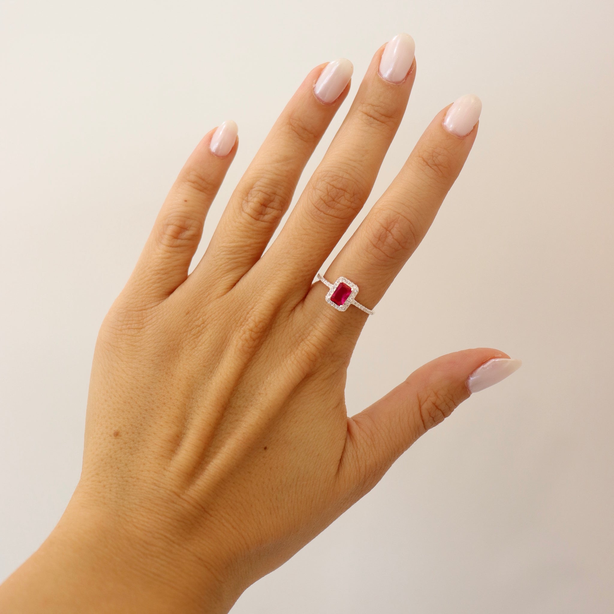 ANILLO PLATA PIEDRA ROJA