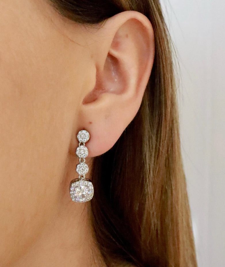 ARETES UNIQUE ROYALTY