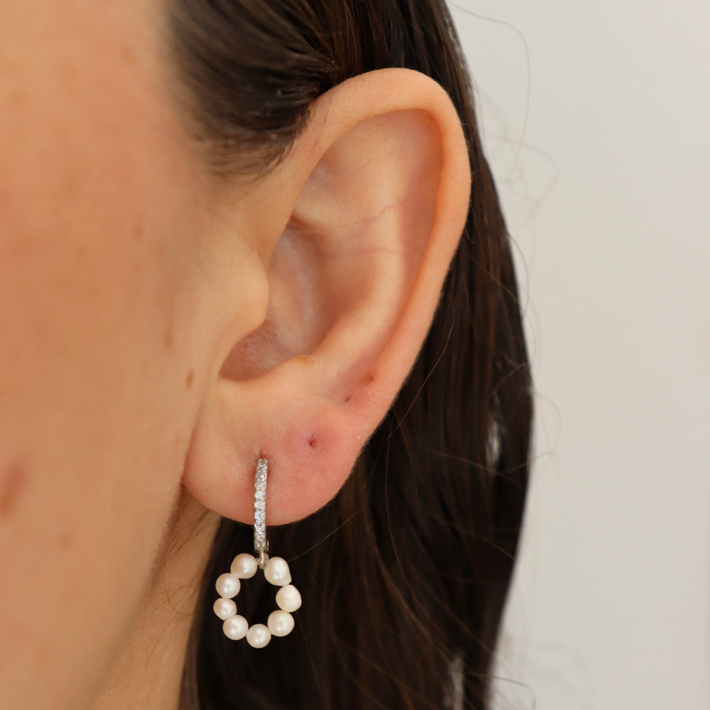 ARETES PERLAS CON ZIRCONIAS
