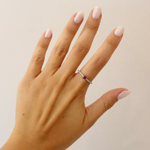 ANILLO PLATA PIEDRA MORADA