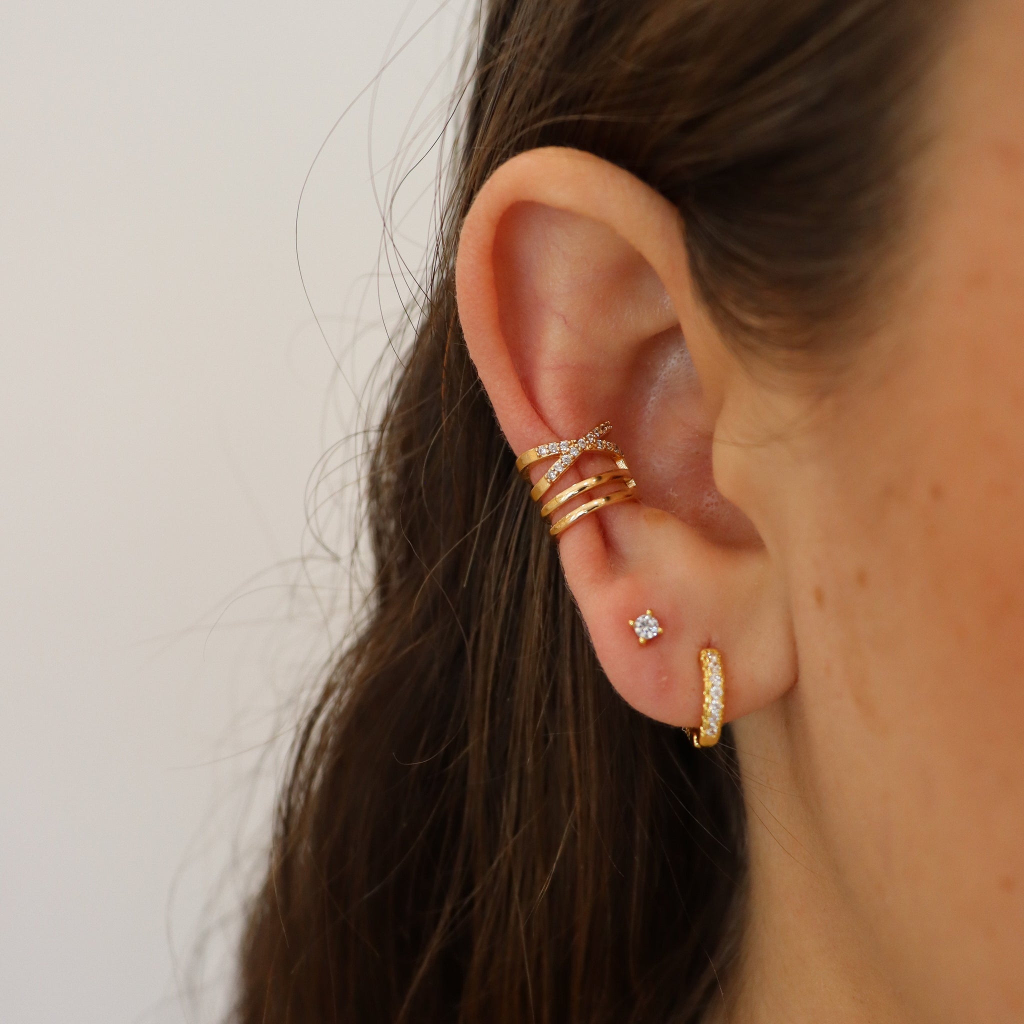 EARCUFF CRUZADO ZIRCONIAS