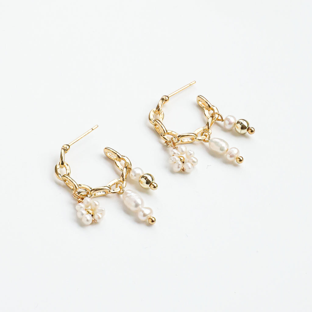 ARRACADAS BLOOM CHARMS BLANC
